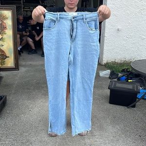 Abercrombie 90s Straight Ultra High Rise Curve Love